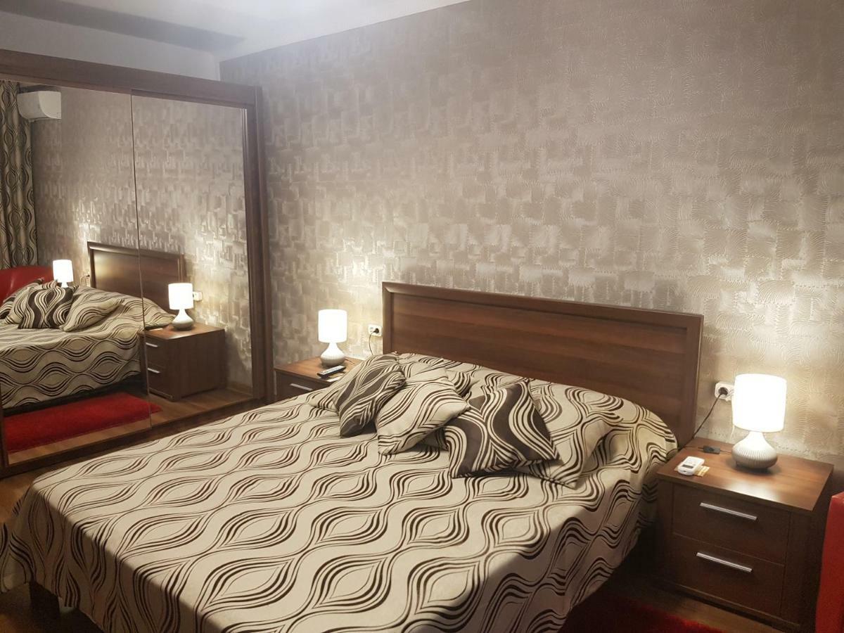 Casa Mirage Appartement Craiova Buitenkant foto