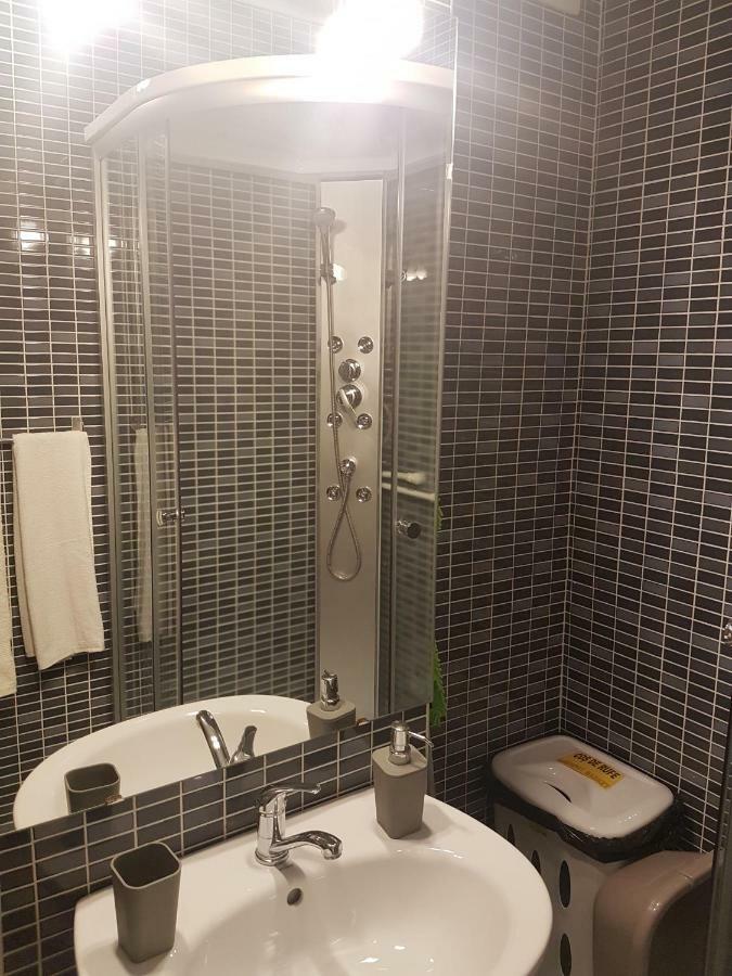 Casa Mirage Appartement Craiova Buitenkant foto